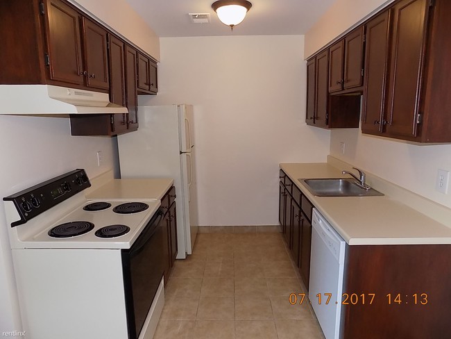 Foto del edificio - 43256 Mound Rd