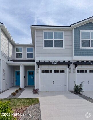 Building Photo - 314 12th Ave N