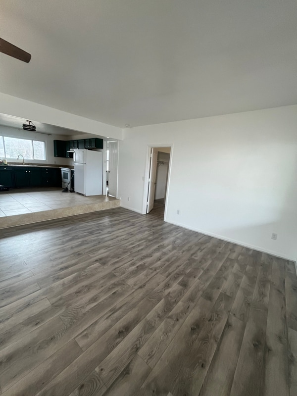 Building Photo - 24175 Euclid Ave