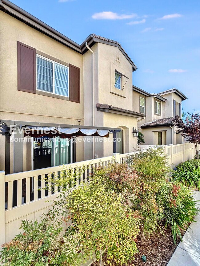 Foto del edificio - 44064 Calle Luz