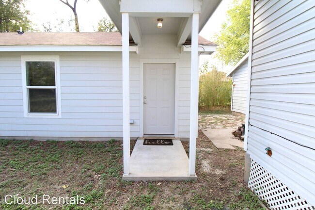 Building Photo - 1 br, 1 bath House - 201 S. Mitchell