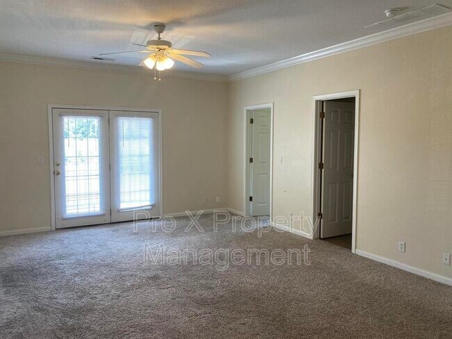 Building Photo - 5256 Courtney Ln
