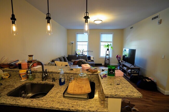 Photo - 315 Broadway Apartment