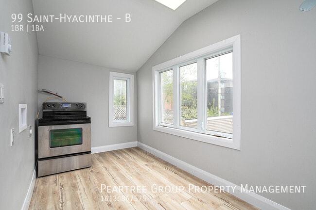 Building Photo - Super Saint-Hyacinthe Rental