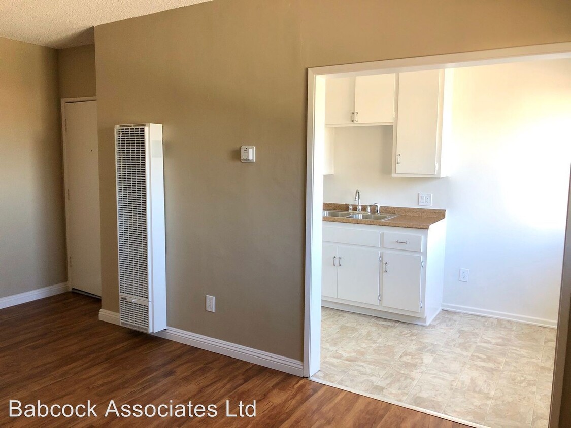 Foto principal - 4258-4260 W El Segundo Blvd