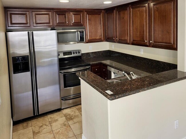 Foto del edificio - 3957 Nobel Dr