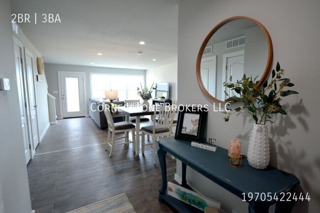 Building Photo - 212 Drai St