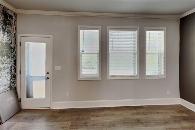 Foto del edificio - 6945 Daylily Ln