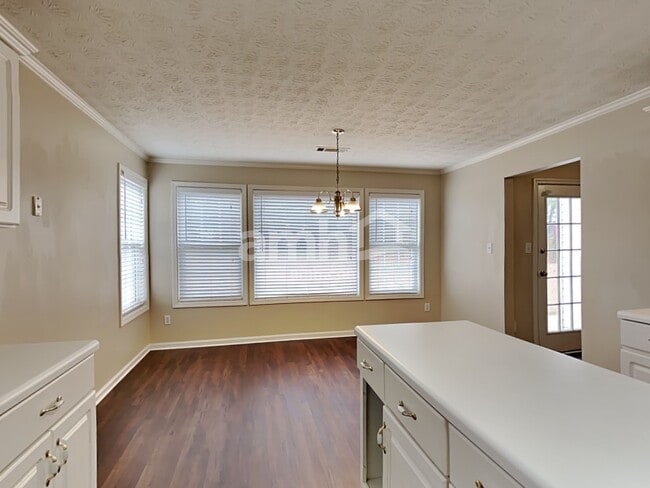 Building Photo - 23 Thorne Berry Dr