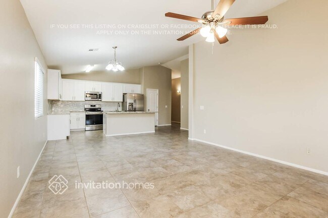 Building Photo - 2231 S 101st Dr