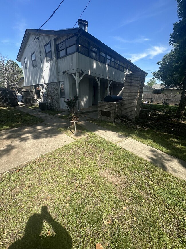 Foto del edificio - 3612 N Drexel Blvd