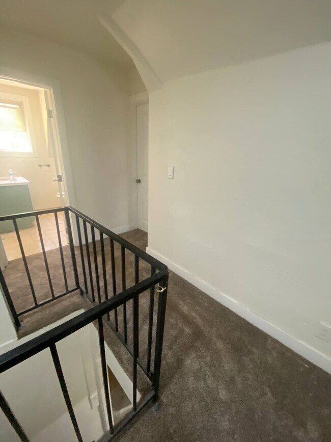 Foto del edificio - 248 N Willow Ave