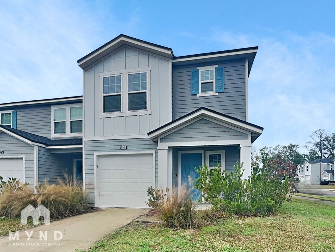 Foto principal - 12716 Camden Rd