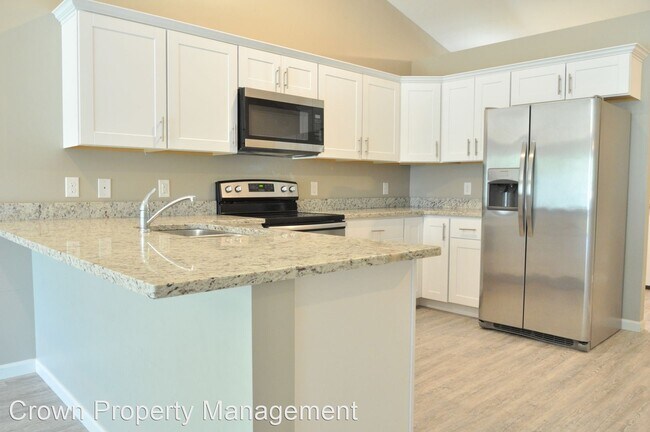 Building Photo - 4 br, 4 bath House - 1079 N 170th Ave