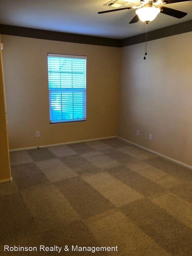 Building Photo - 3 br, 2.5 bath House - 8873 Balcony Trelli...