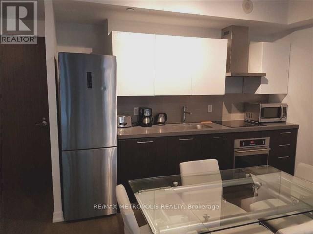 Photo du bâtiment - 560 King St W