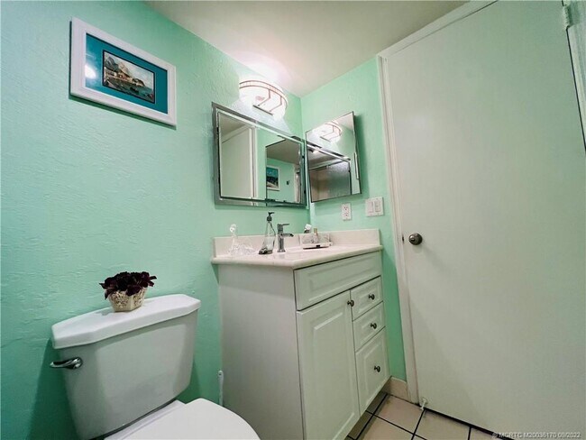 Foto del edificio - 10044 S Ocean Dr