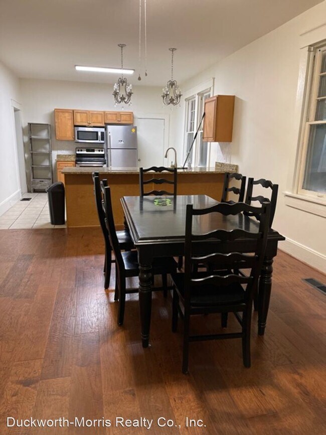 Foto del edificio - 6 br, 3 bath House - 1409 Caplewood Drive