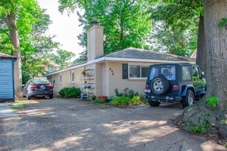 Building Photo - 444 Maryland Ave