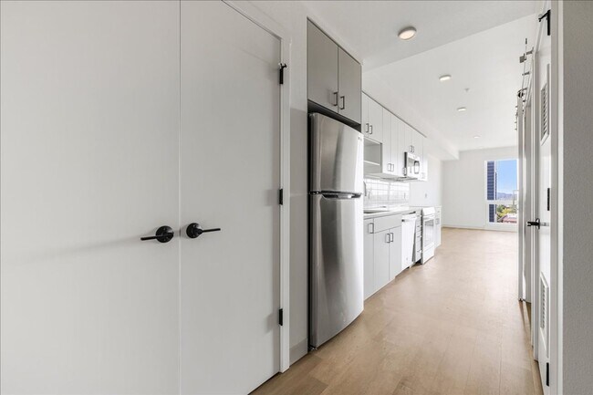 Interior Photo - The Steward