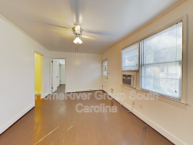 Building Photo - 321 N Magnolia St