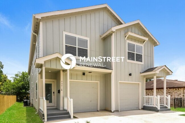 Building Photo - 3 Bedroom Pet-Friendly Home in Houston, TX with Main Street Renewal