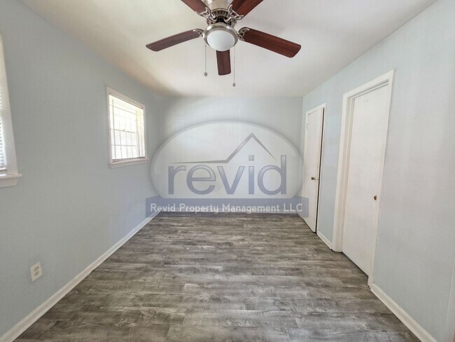 Foto del edificio - 1205 Vance Ave