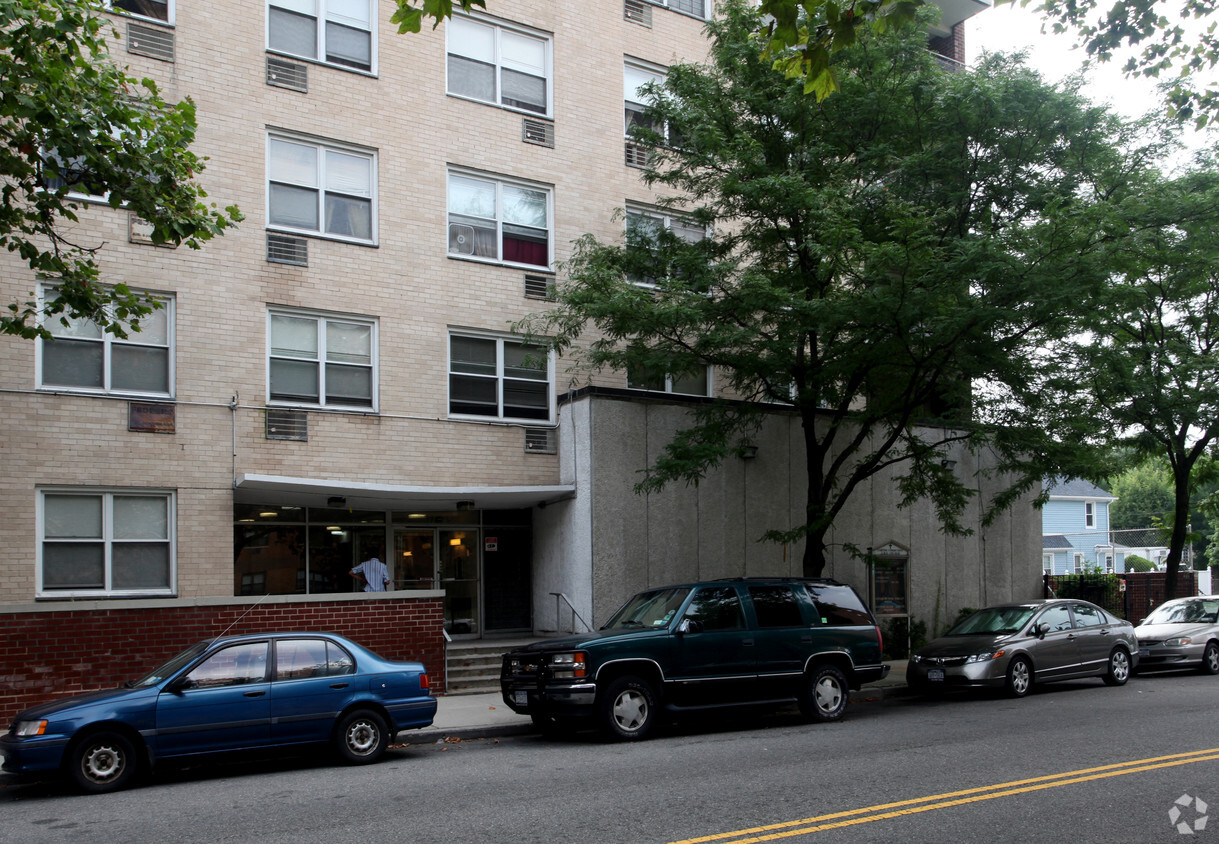 Building Photo - 112-25 167th St