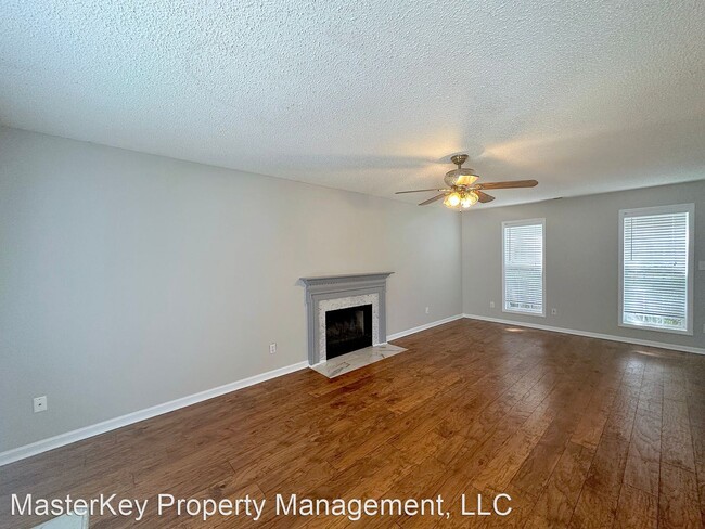 Foto del edificio - 3 br, 2.5 bath House - 703 Swan Hill Ct