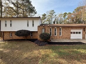 Building Photo - 7719 Glen Devon Rd