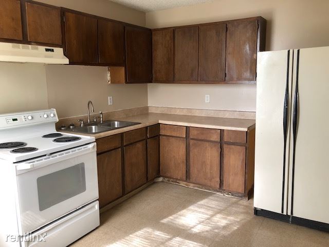 Building Photo - 1 br, 1 bath  - 803 Pearson St Apt B