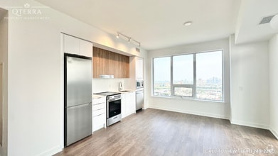 Building Photo - 5105 Hurontario St