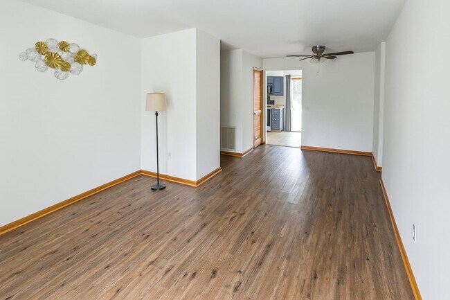 Foto del edificio - 460 Echo Ln