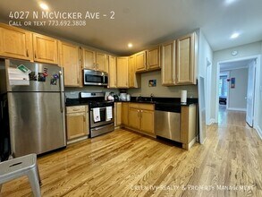 Building Photo - 4027 N McVicker Ave