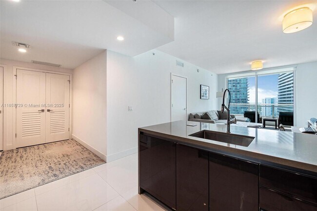 Foto del edificio - 1080 Brickell Ave