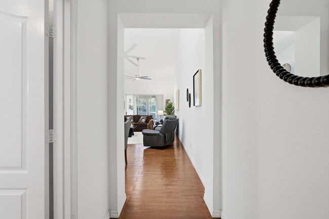 Foto del edificio - 1632 SW Harbour Isles Cir