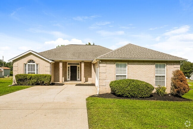 Building Photo - 817 Carmen Way