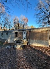 Building Photo - 5542 Whites Ferry Rd