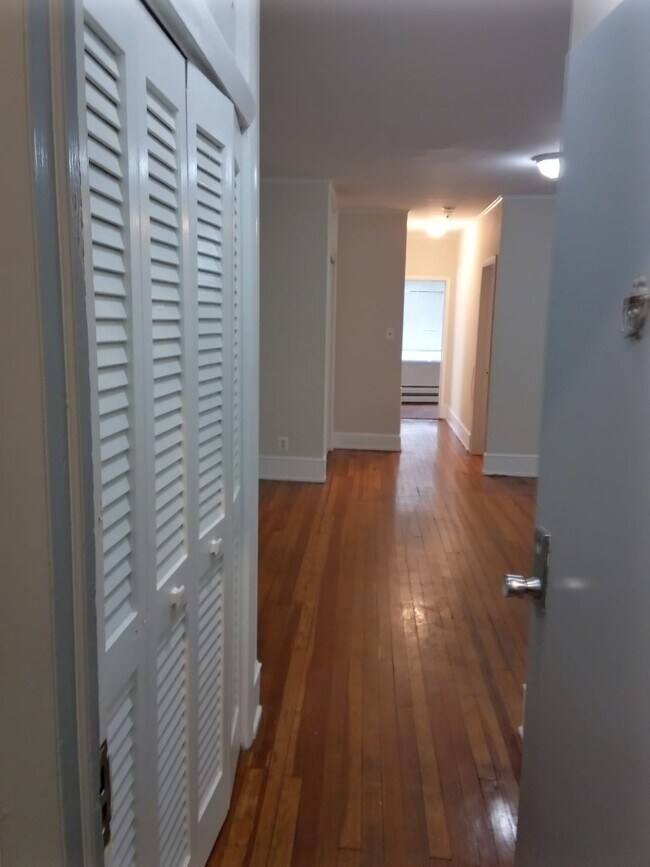 Foto del edificio - 2121 N St NW