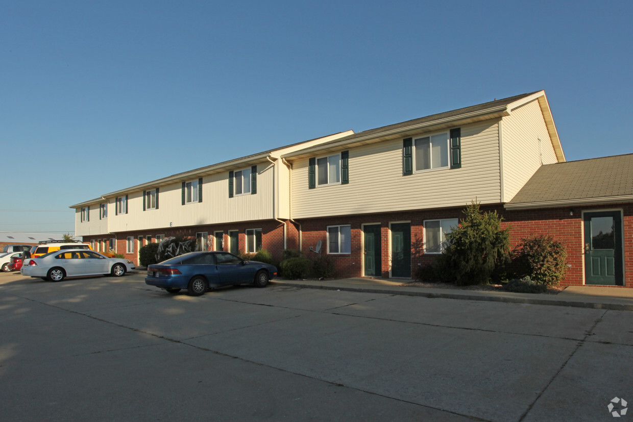 Building Photo - Prince West Townhouses