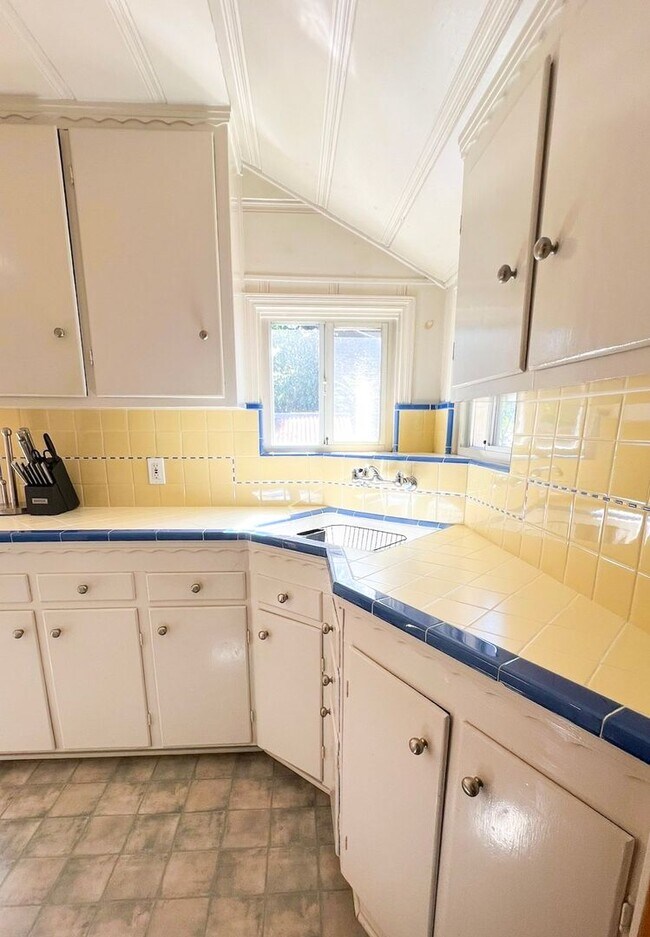 Foto del edificio - 3101 Franklin Blvd