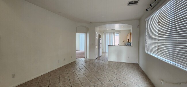 Building Photo - 9294 Eliana Ct