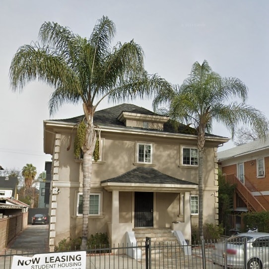 Building Photo - 1153 W 37th Pl