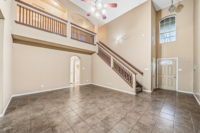 Foto del edificio - 2403 Summers Glen Ct