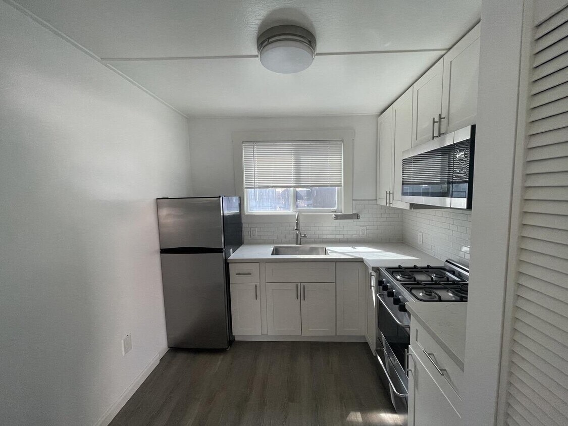 Foto principal - 2530 Francisco Blvd