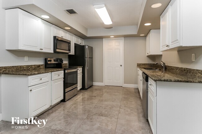 Foto del edificio - 1357 Drexel Rd