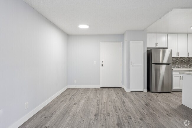 2 habitaciones, 2 baños - 800 pies cuadrados - Comedor - Meridian Hollywood