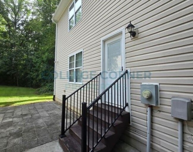 Foto del edificio - 1048 Ranch Dr
