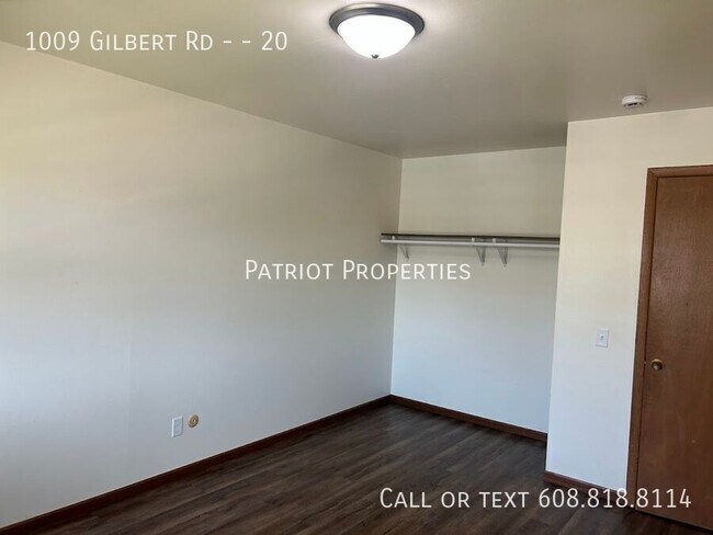 Foto del edificio - 1009 Gilbert Rd