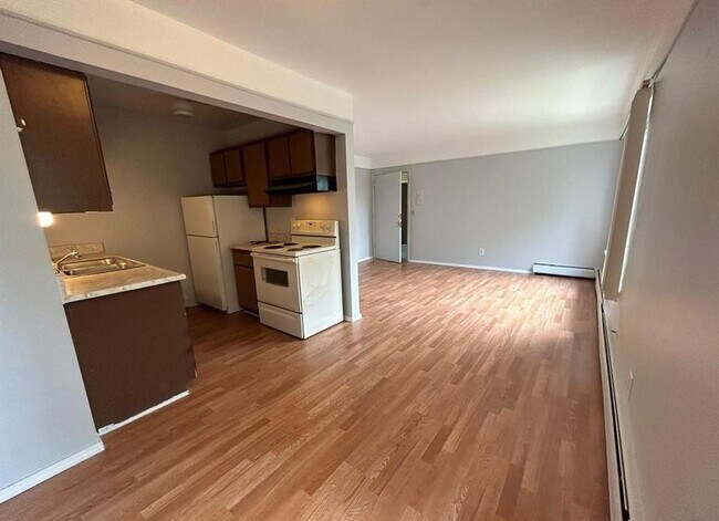 Foto del edificio - 16480 E 9 Mile Rd